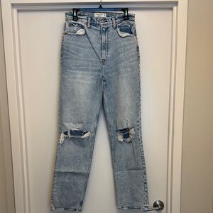 A&F 90s Straight Ultra High Rise